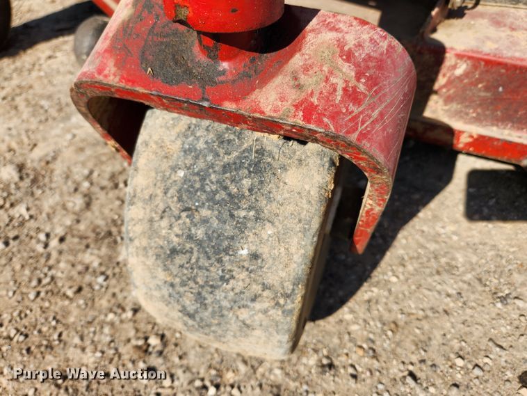 image for item JB9571 Exmark S Series  ZTR lawn mower