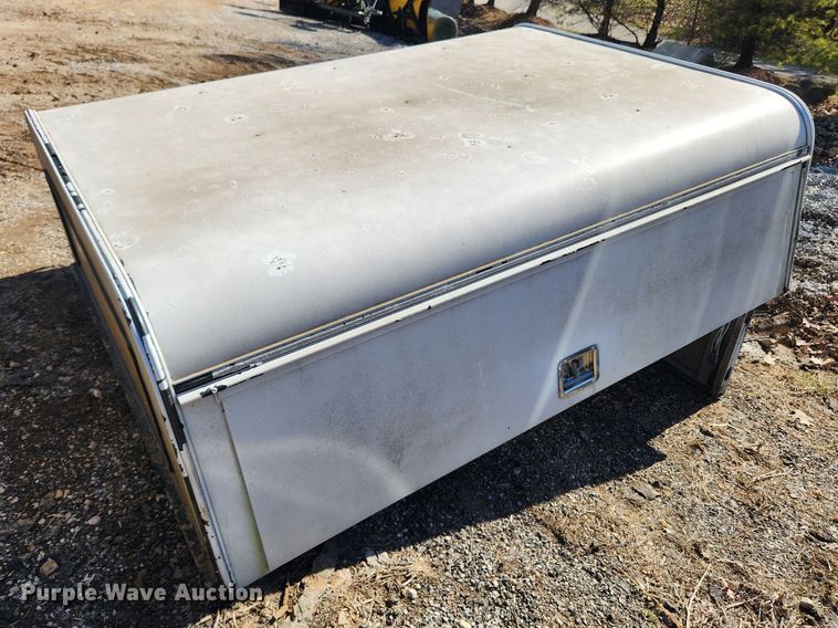 image for item JB9572 Camper shell