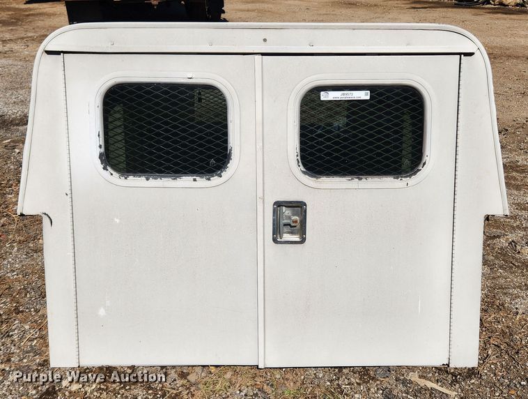 image for item JB9572 Camper shell