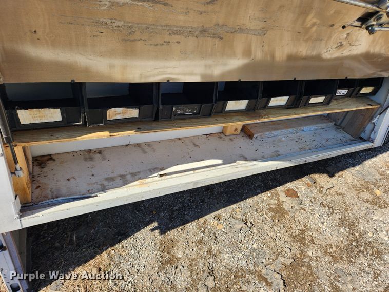 image for item JB9572 Camper shell