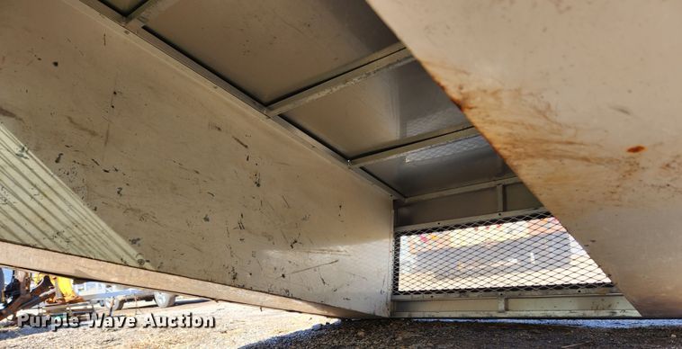 image for item JB9572 Camper shell