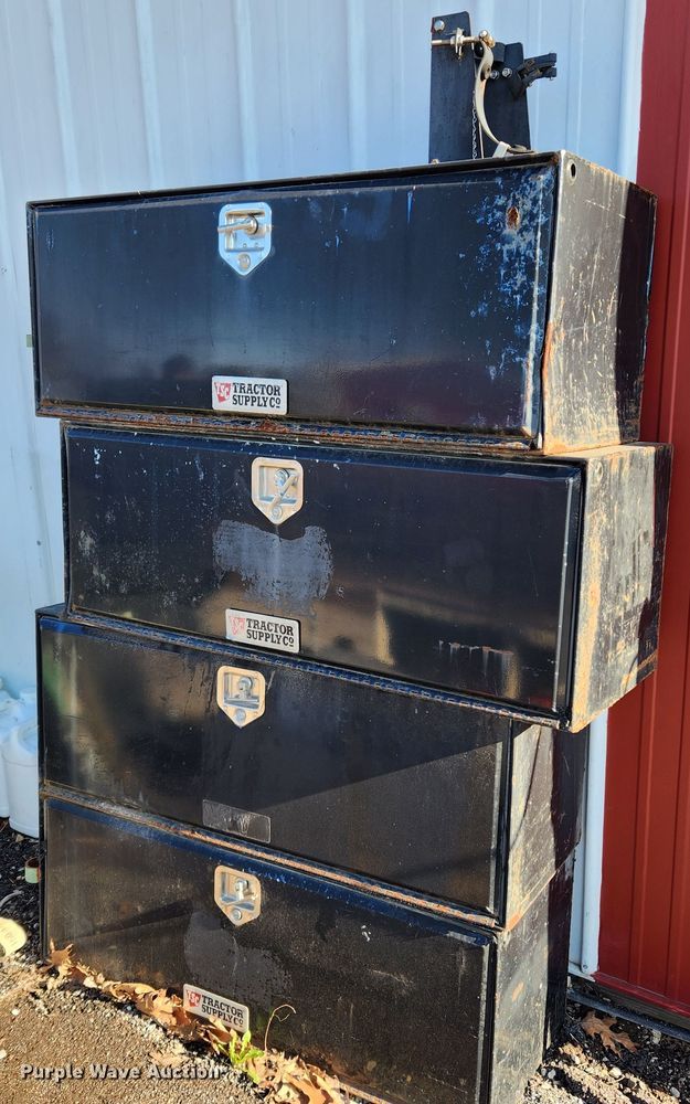 image for item JB9575 (4) toolboxes