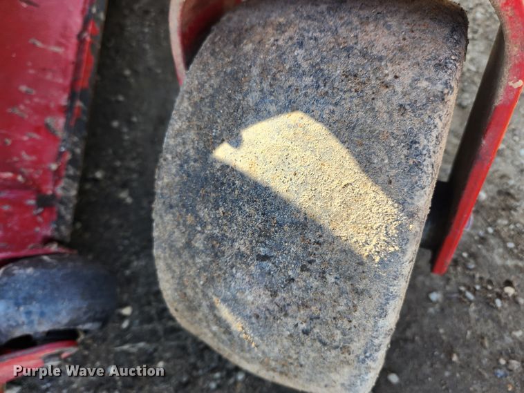 image for item JB9579 Ferris IS 3200Z  ZTR lawn mower