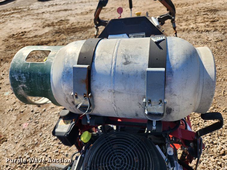 image for item JB9591 Exmark X Series  ZTR lawn mower