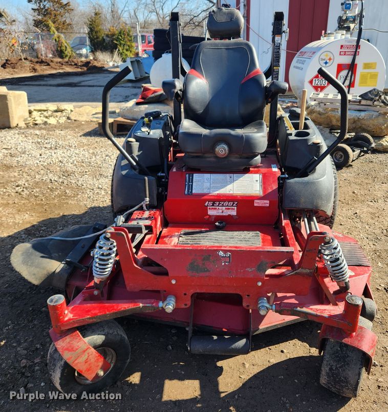 image for item JB9593 Ferris IS 3200Z  ZTR lawn mower