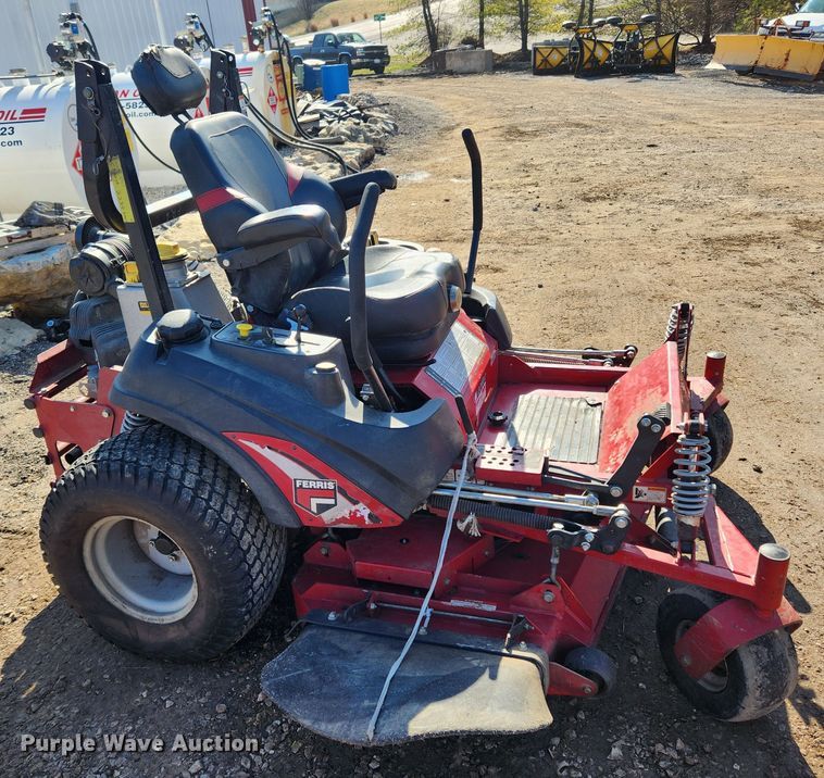 image for item JB9593 Ferris IS 3200Z  ZTR lawn mower