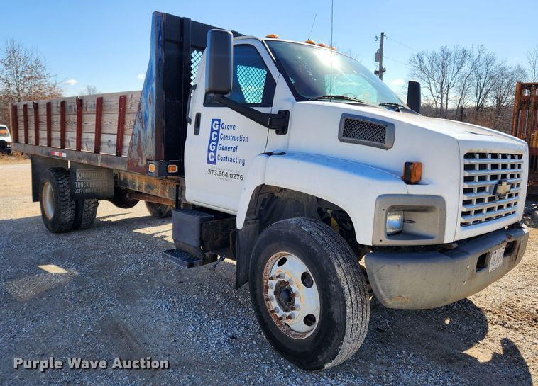 image for item JB9650 2004 Chevrolet C7500  dump flatbed truck