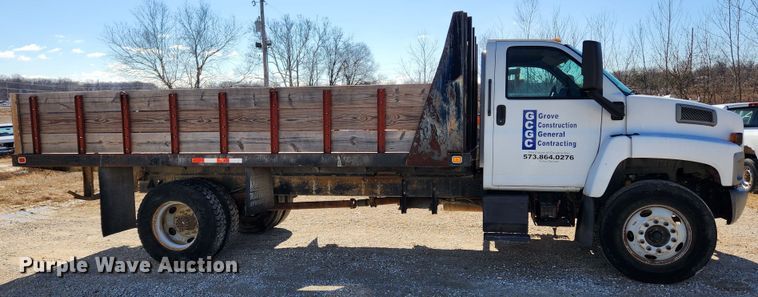 image for item JB9650 2004 Chevrolet C7500  dump flatbed truck