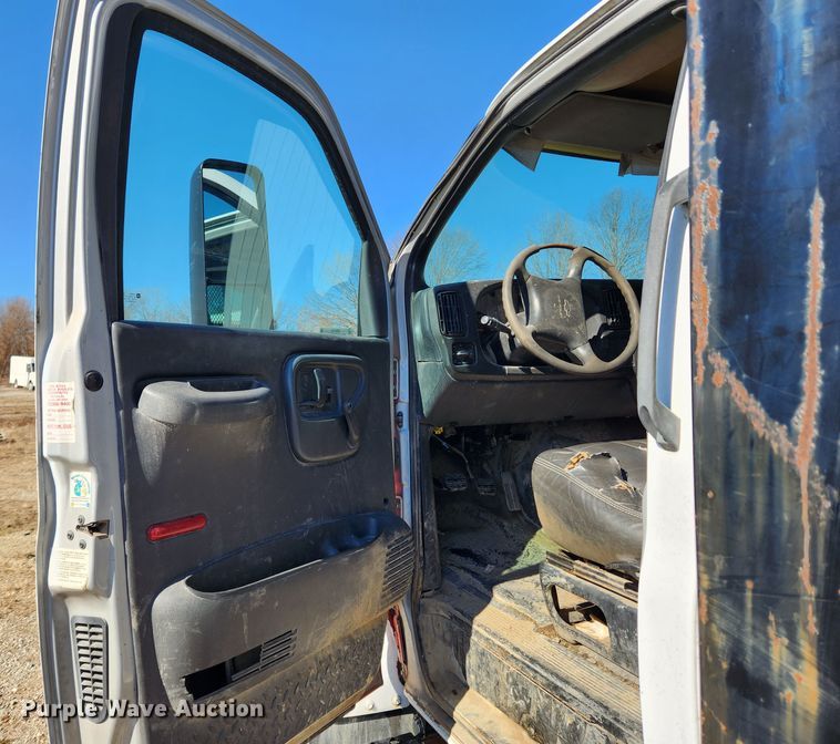 image for item JB9650 2004 Chevrolet C7500  dump flatbed truck