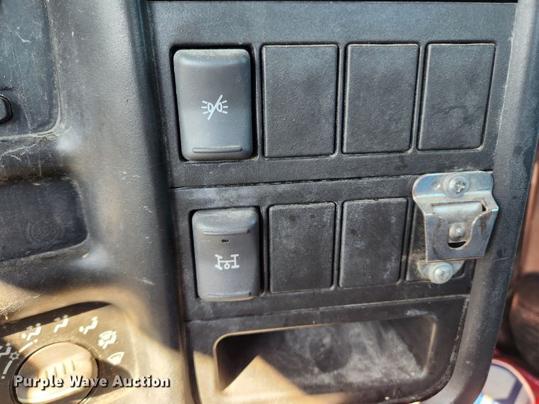 image for item JB9650 2004 Chevrolet C7500  dump flatbed truck