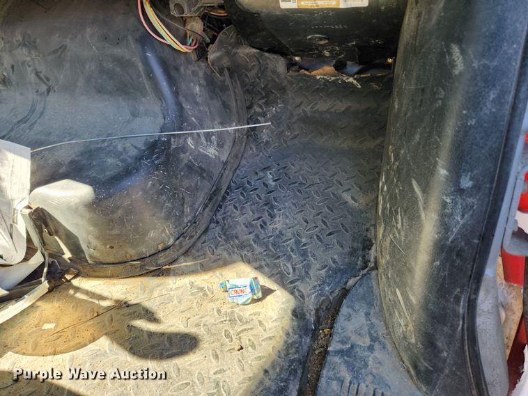 image for item JB9650 2004 Chevrolet C7500  dump flatbed truck