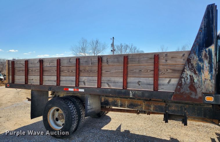 image for item JB9650 2004 Chevrolet C7500  dump flatbed truck