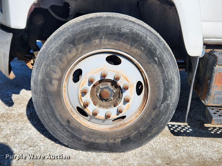 image for item JB9650 2004 Chevrolet C7500  dump flatbed truck