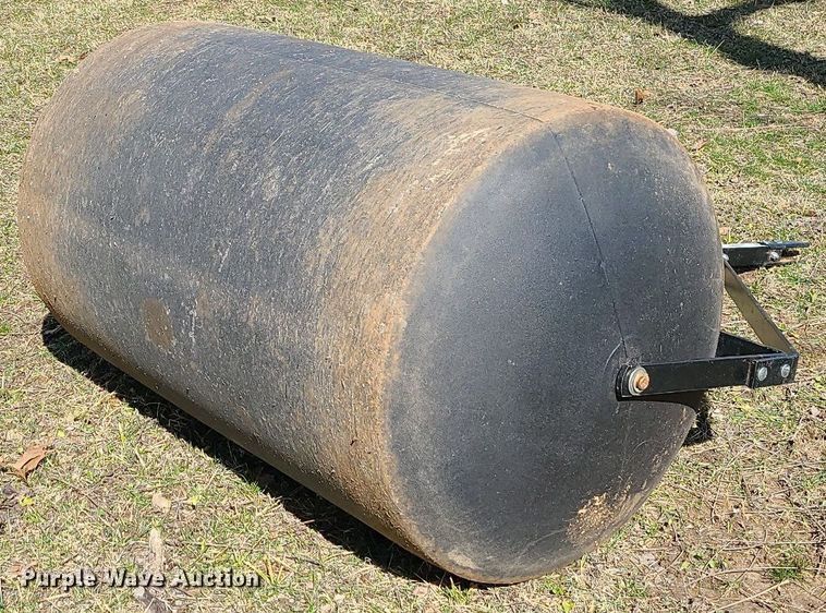 image for item JG9358 Brinly PRT-361BH  poly roller