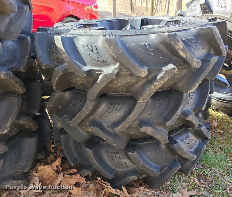 image for item JG9360 (4) tires and wheels