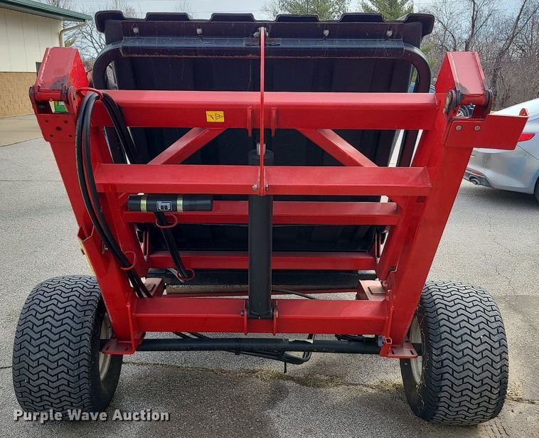 image for item JG9366 Toro Pro Sweep 5200  turf sweeper