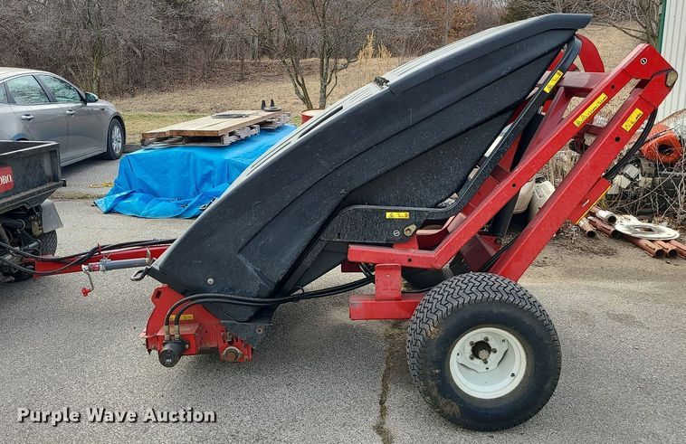 image for item JG9366 Toro Pro Sweep 5200  turf sweeper