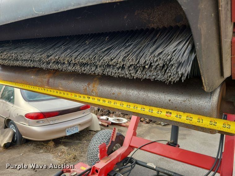 image for item JG9366 Toro Pro Sweep 5200  turf sweeper