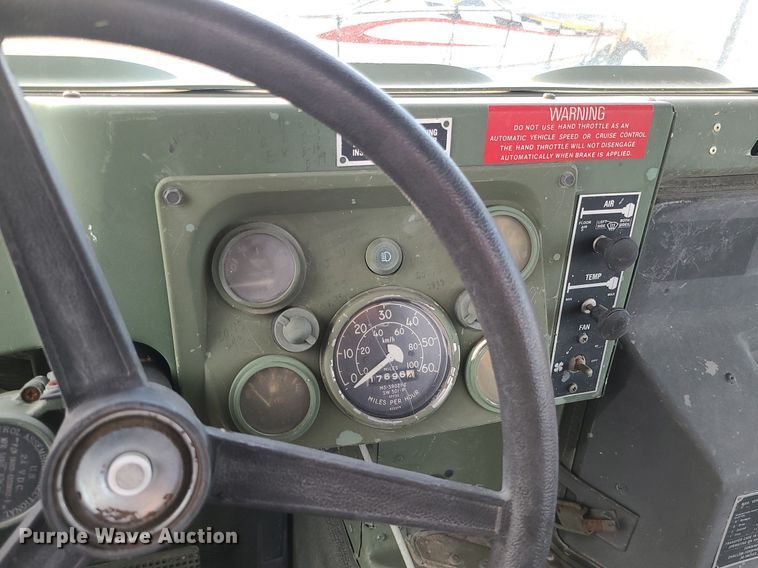 image for item JG9370 1992 Am General Humvee M998  SUV