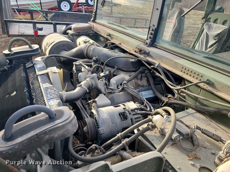 image for item JG9370 1992 Am General Humvee M998  SUV