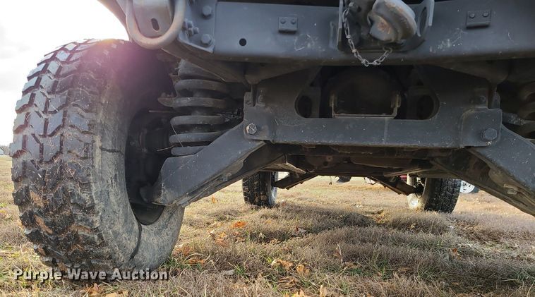 image for item JG9370 1992 Am General Humvee M998  SUV