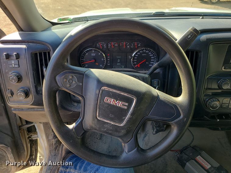 image for item JG9373 2015 GMC Sierra 1500  Crew Cab pickup truck