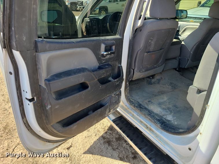 image for item JG9373 2015 GMC Sierra 1500  Crew Cab pickup truck