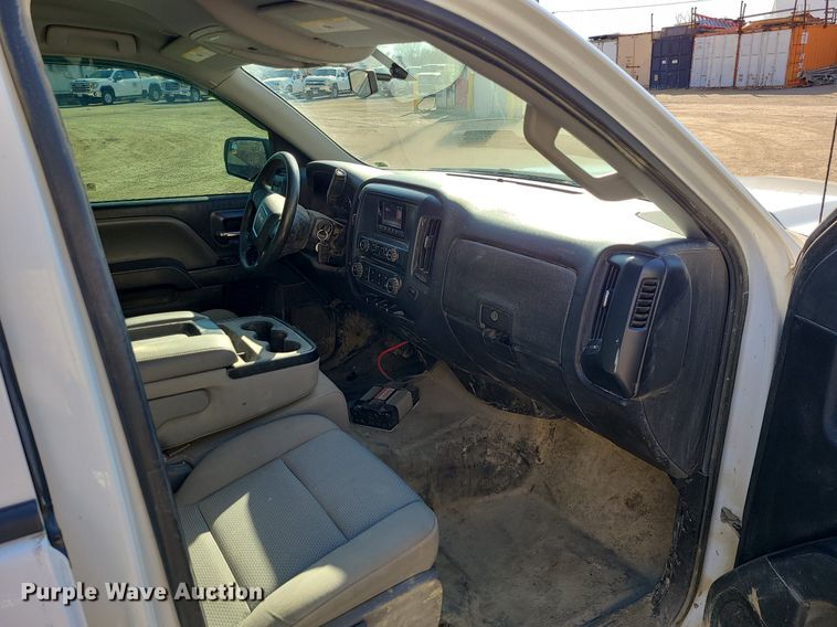 image for item JG9373 2015 GMC Sierra 1500  Crew Cab pickup truck