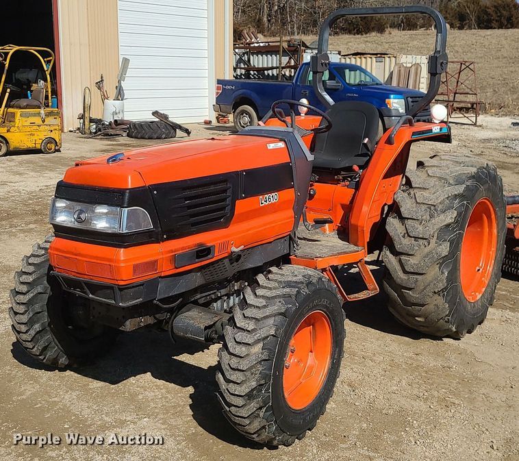 image for item JG9377 Kubota L4610  MFWD tractor
