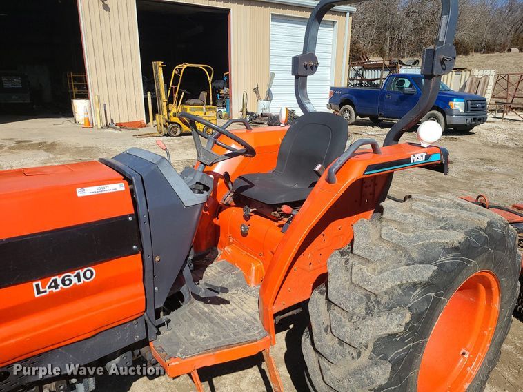 image for item JG9377 Kubota L4610  MFWD tractor