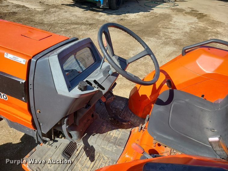 image for item JG9377 Kubota L4610  MFWD tractor