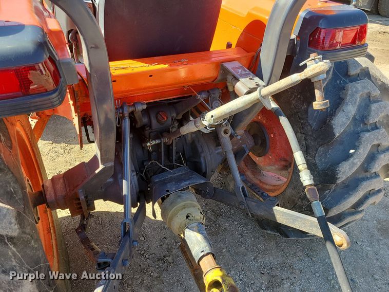image for item JG9377 Kubota L4610  MFWD tractor