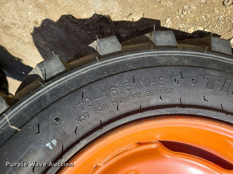 image for item JG9377 Kubota L4610  MFWD tractor