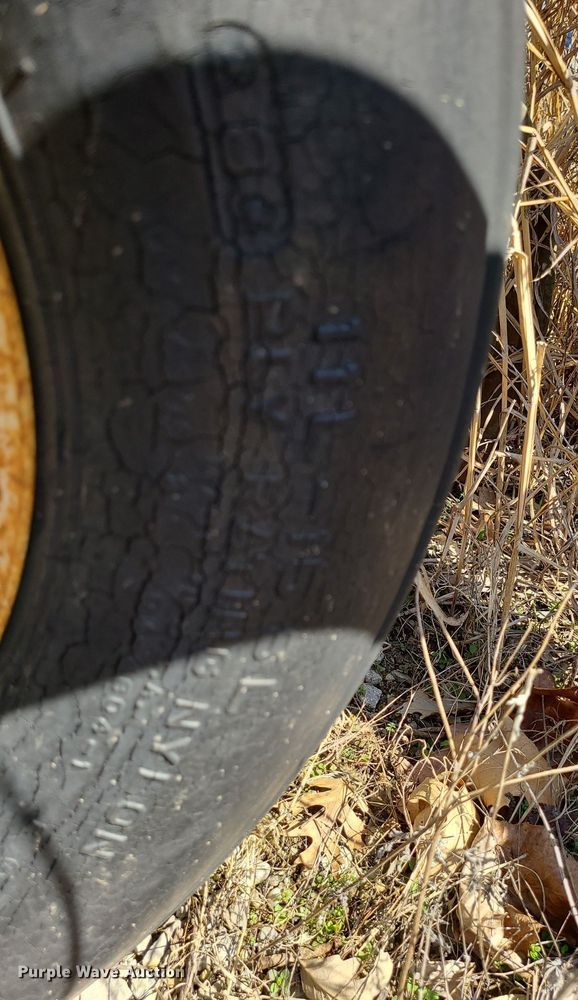 image for item JG9379 John Deere 1600  chisel