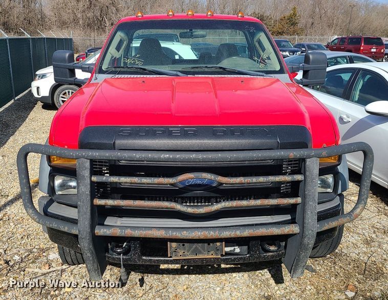 image for item JG9395 2008 Ford F550 Super Duty XL  truck cab and chassis