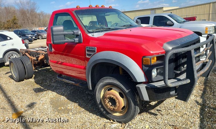 image for item JG9395 2008 Ford F550 Super Duty XL  truck cab and chassis