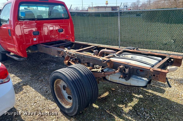 image for item JG9395 2008 Ford F550 Super Duty XL  truck cab and chassis