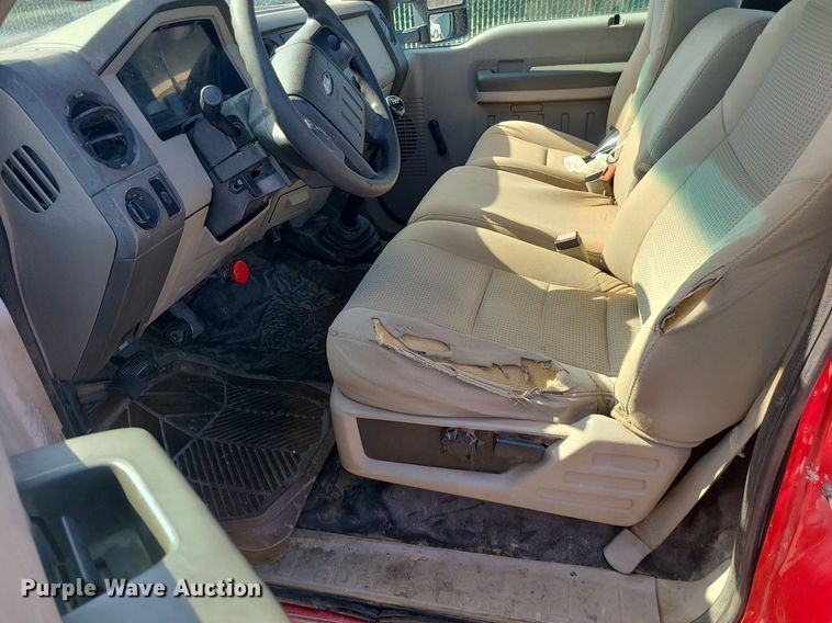 image for item JG9395 2008 Ford F550 Super Duty XL  truck cab and chassis