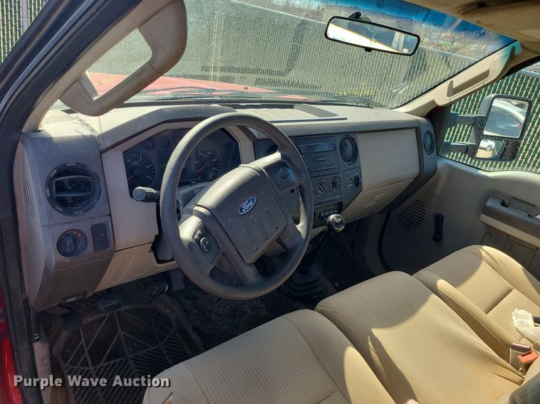 image for item JG9395 2008 Ford F550 Super Duty XL  truck cab and chassis