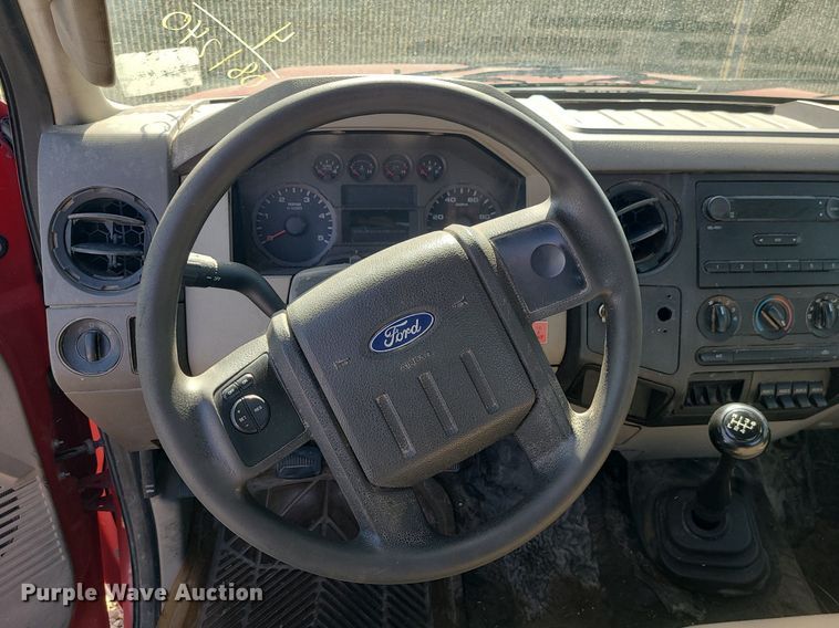 image for item JG9395 2008 Ford F550 Super Duty XL  truck cab and chassis