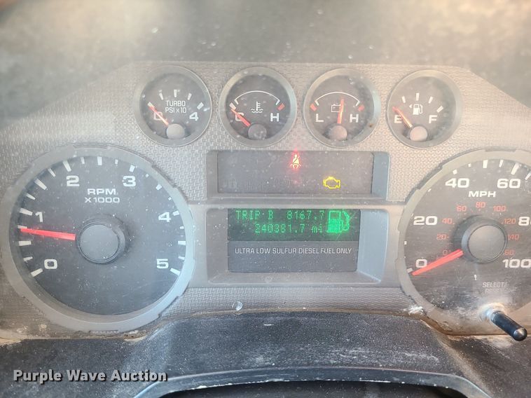 image for item JG9395 2008 Ford F550 Super Duty XL  truck cab and chassis