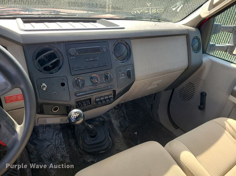 image for item JG9395 2008 Ford F550 Super Duty XL  truck cab and chassis