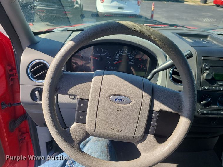 image for item JG9413 2004 Ford F150  SuperCrew pickup truck