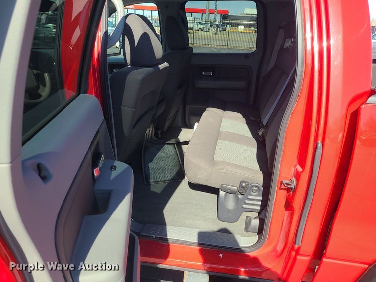 image for item JG9413 2004 Ford F150  SuperCrew pickup truck