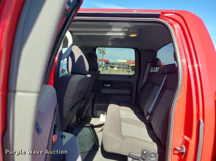 image for item JG9413 2004 Ford F150  SuperCrew pickup truck