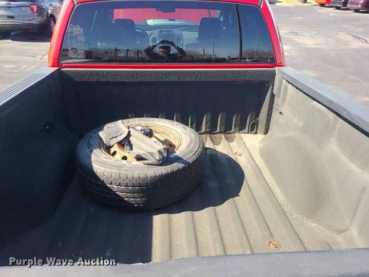 image for item JG9413 2004 Ford F150  SuperCrew pickup truck