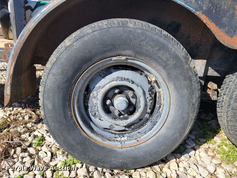 image for item JL9332 2009 Shop built  utility trailer