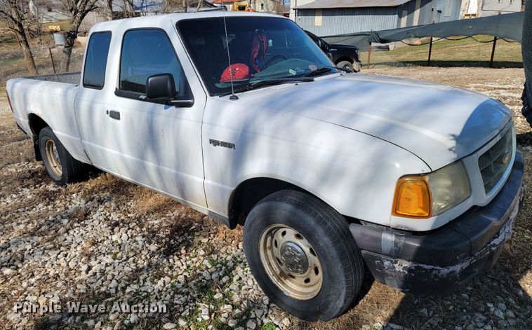 image for item JL9334 2003 Ford Ranger  SuperCab pickup truck
