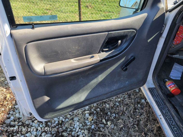 image for item JL9334 2003 Ford Ranger  SuperCab pickup truck