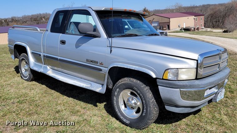 image for item JL9341 1998 Dodge Ram 1500  Quad Cab pickup truck